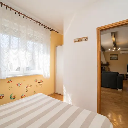 Apartament Red Karmenita Umag