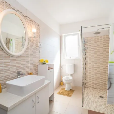 Red Karmenita Apartament Umag